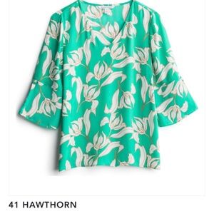 Bell sleeved blouse